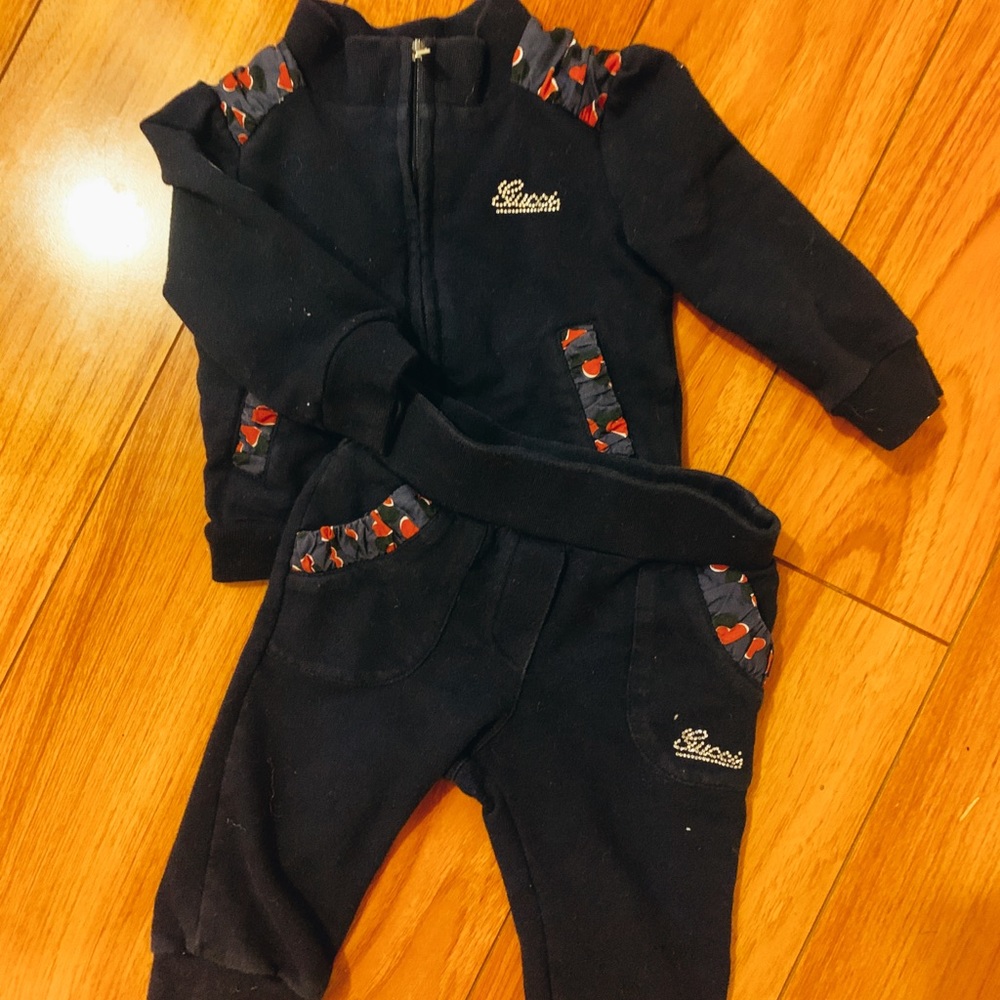 Gucci baby jump suit